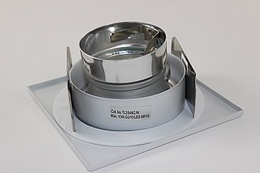 3-1/2" SQUARE CHROME REFLECTOR/WHITE TRIM